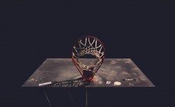 足彩网|训练场对峙风波骤起，莫兰特与文威争吵事件深度追踪