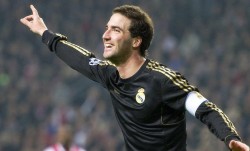 足彩网体育公司_巴塞罗那2-0告捷，拉神双响炮奠定胜局，亚马尔低迷隐身，七连胜狂甩皇马7分领跑西甲