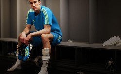 足彩网_五冠耀京城，97一代青春绽放共筑首冠梦