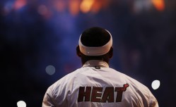 足彩网平台|安东尼奥务实战术引领中国U23丑陋赢球，看菜下饭哲学显智慧